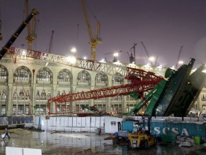 GTY_mecca_crane_collapse_01_jef_150911_4x3_992